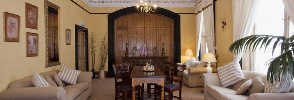 The Royal Hotel 테인 외부 사진